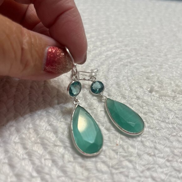 Gorgeous GREEN CATS EYE & BLUE TOPAZ Handmade Sterling 925 Dangle Earrings #502D - Picture 1 of 3